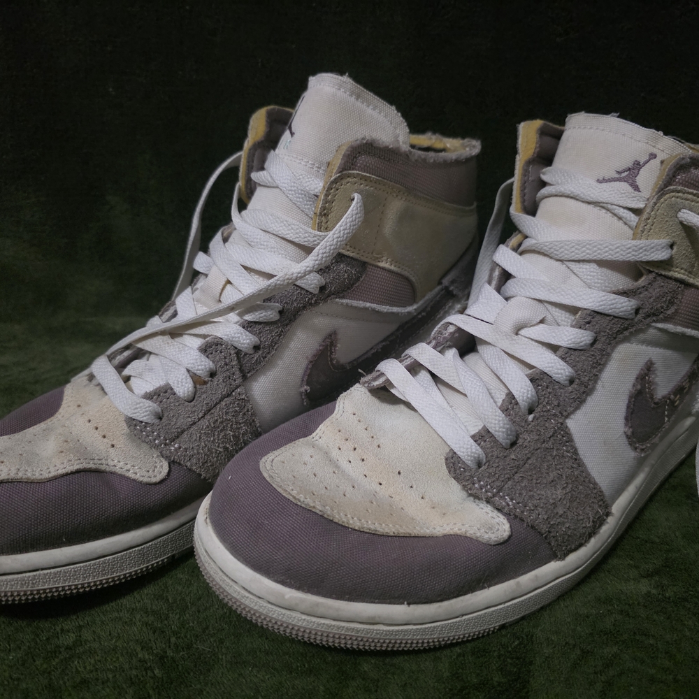 Nike Air Jordan 1